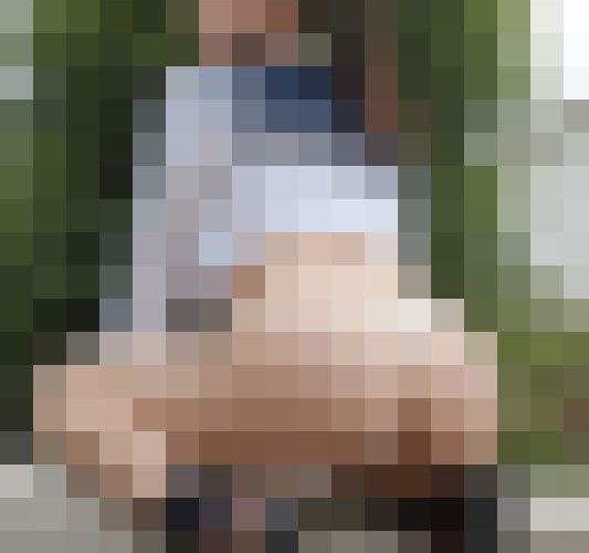 【写真集】放課後の青春のかけら–  誰もいない校舎裏で制服少女がむちむち美尻を大胆露出!(623枚)