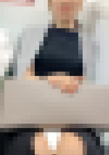 【再販】(電車対面）(顔出し）ロングスカートなのに…えちえちがとまらない…豊満な〇っぱいが隠し切れない美人OLお姉さんを観察してみました