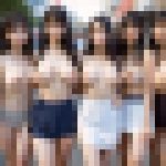 【動画】爆乳美少女！街中おっぱい丸出しショッピング中！！