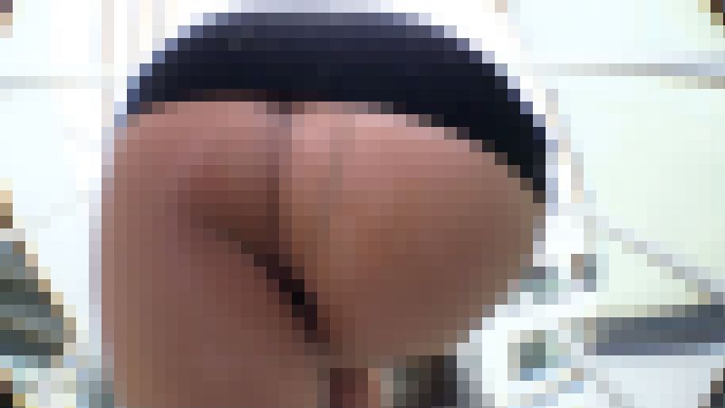 【再販】ヌーディパンスト越し食い込むTバックのOLお姉さんの階段パンチラ