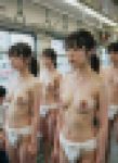 【動画】お祭りサークル突発公演｜ふんどし女子大生の車内組体操