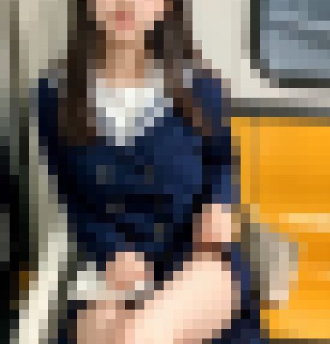 ?AI動画?朝の電車、彼女の視線の罠──制服女子が仕掛ける朝の誘惑