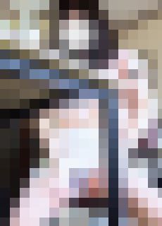 「男の人ってこういうの好きでしょ？?」　机の下でこっそり見せつけパンティ