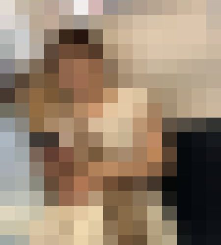 【正面からの眺め26】程よい肉付きの美人奥さまを電車内で観察！
