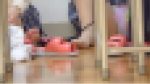 52激ミニ青チェの階段パンチラ＆机に腰掛けガードゆるゆる談笑パンチラ